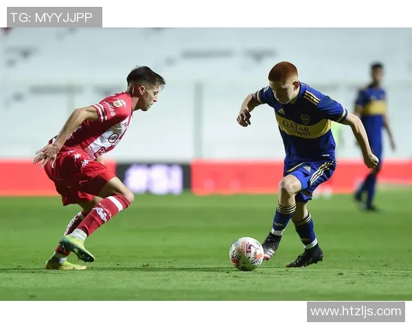 河床队与圣塔菲联队激战正酣谁将赢得这场精彩对决